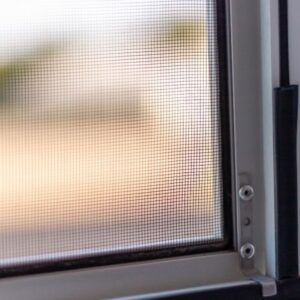 Por qué Deberías Considerar Mallas de Seguridad para Ventanas y Balcones en Medellín. Atrappa Mallas de Seguridad